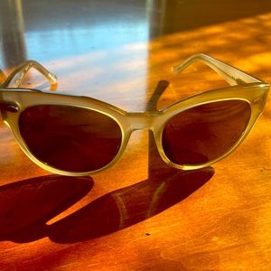 RAEN Mande sunglasses. Never worn. Flesh Crystal color. Slight cat eye style.